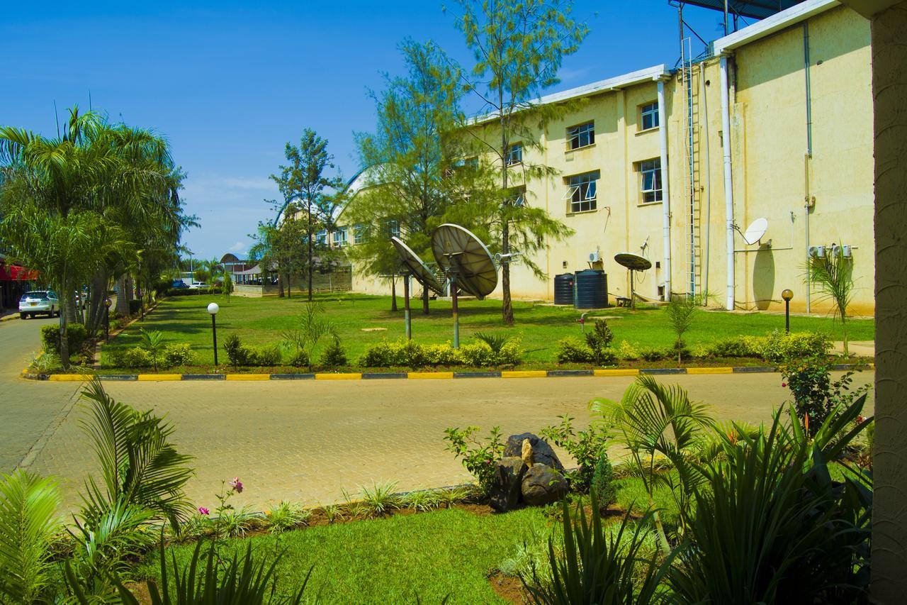 The Vic Hotel Kisumu Buitenkant foto