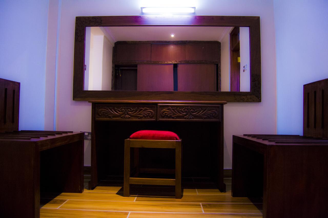 The Vic Hotel Kisumu Buitenkant foto
