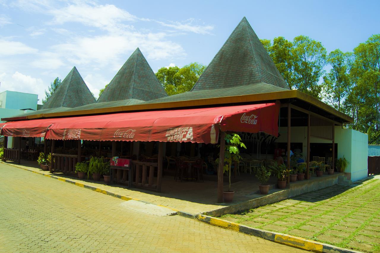 The Vic Hotel Kisumu Buitenkant foto