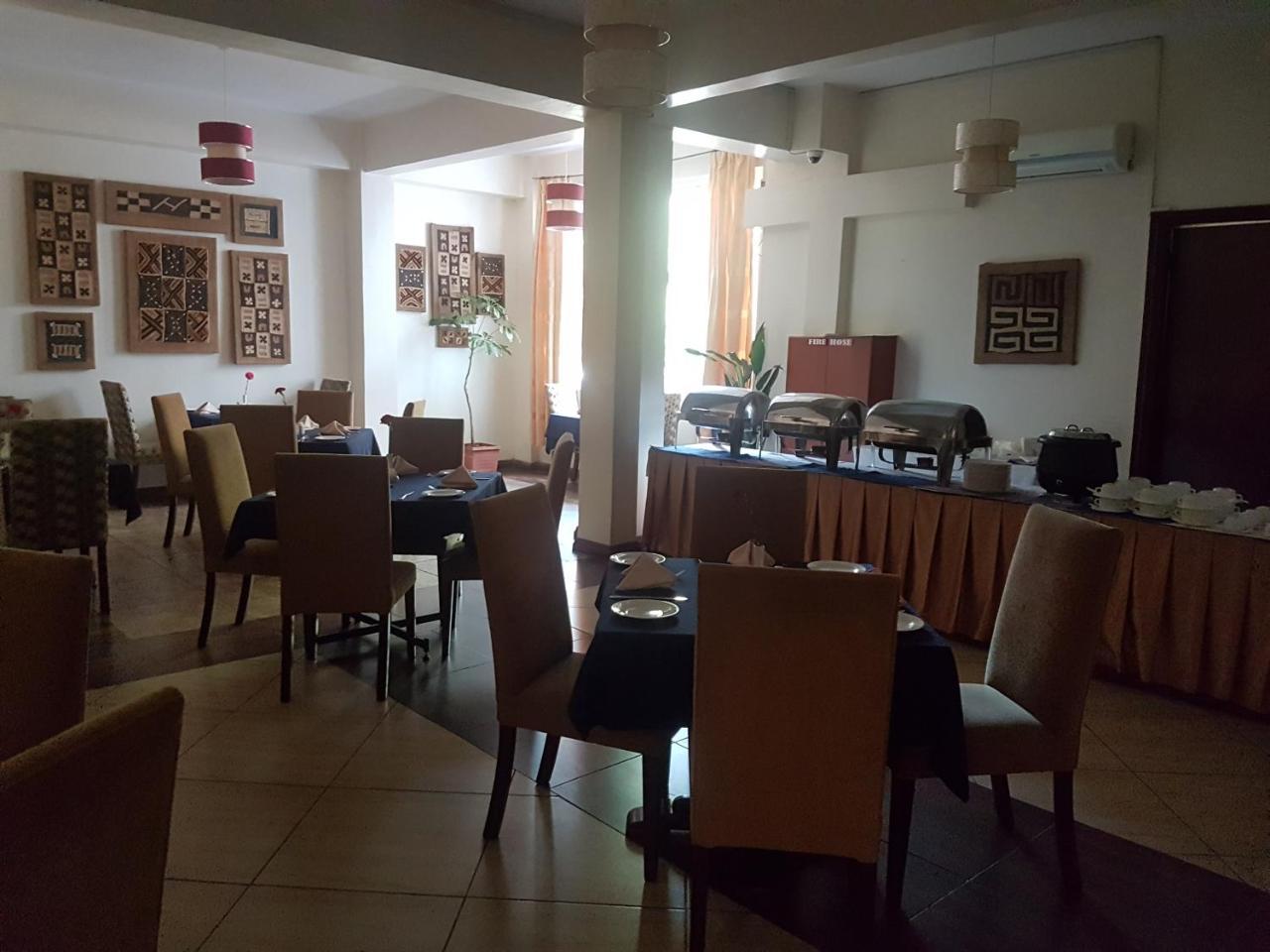 The Vic Hotel Kisumu Buitenkant foto